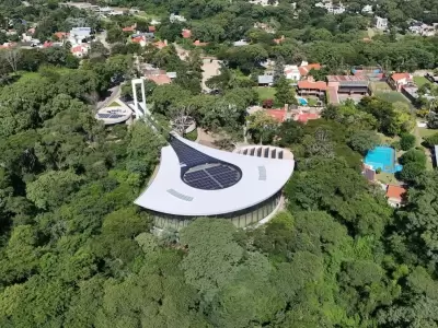 centro cultural lola mora