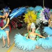 Las comparsas brillaron en la primera noche de los Corsos Capitalinos