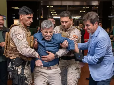 Dolorosa prueba a la que se expuso el ministro de Seguridad de C�rdoba Juan Pablo Quinteros