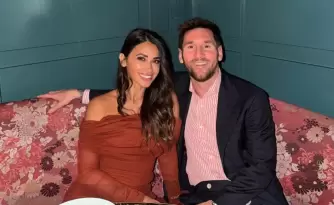 "No pegaste una": Antonela Roccuzzo defendi� a Messi de una influencer que lo acusaba de hacerse m�ltiples cirug�as est�ticas