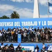 El Gobierno les descontar� el d�a a los estatales que se adhieran al paro nacional contra la reforma laboral