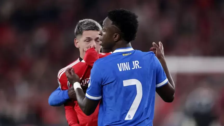 Vinicius Jr. y Prestianni, protagonistas del duelo extrafutbolístico en Benfica vs Real Madrid