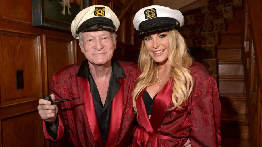 hugh hefner en la mansion playboy