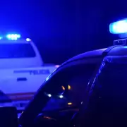 Hallaron a un hombre maniatado y sin vida dentro de un veh�culo en Los Lapachos