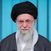 Quién es Alí Jamenei, el ayatolá de Irán que fue blanco directo de Israel y Estados Unidos