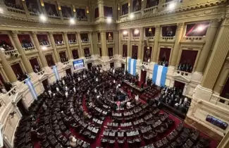 Glaciares y tensi�n en el Congreso: La Libertad Avanza busca la sanci�n definitiva en una jornada de marchas