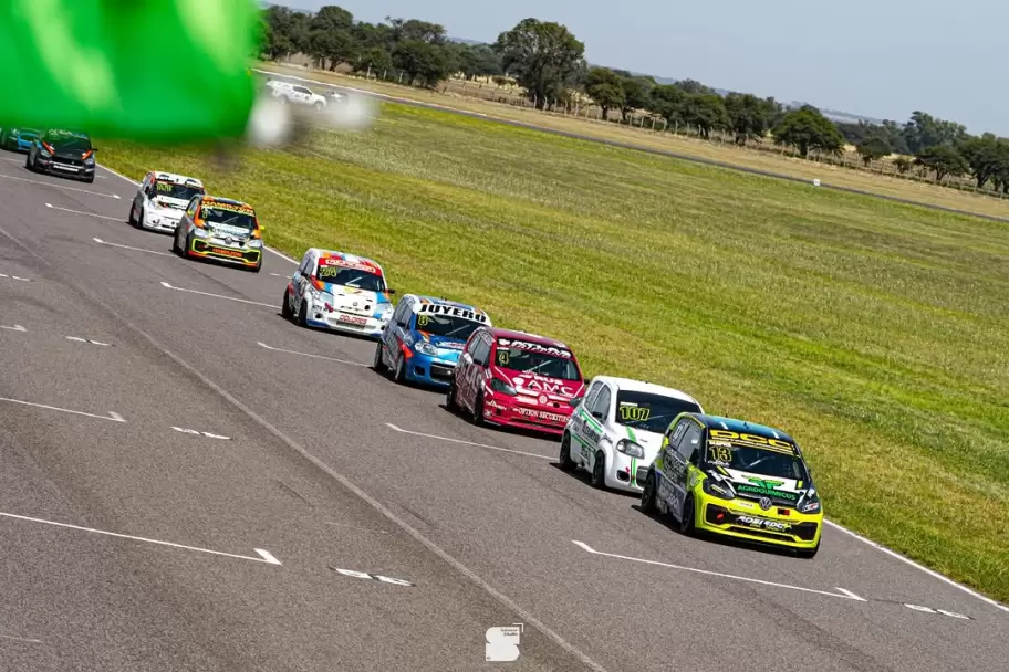 Gran desempeño de Volkswagen Up de Matías Clapier