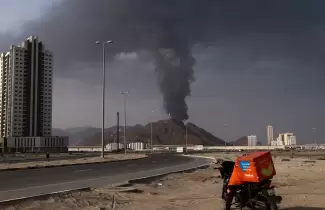 Incendio en una zona petrolera de Fujairah, Emiratos �rabes Unidos