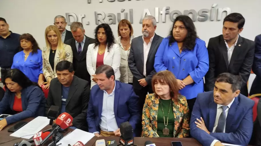Diputados del bloque de la Unión Cívica Radical presentaron el proyecto de municipalización de Alto Comedero