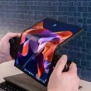 La consola plegable que sorprendió a todos en el MWC 2026: así es Legion Go Fold de Lenovo