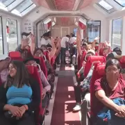 El Tren Solar de la Quebrada puso en marcha sus viajes sociales