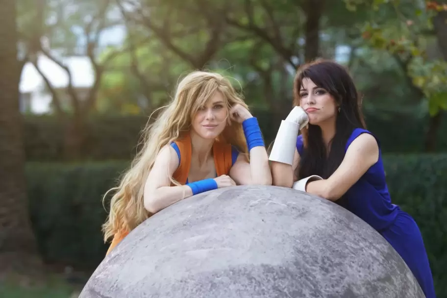 Homenaje de la diputada nacional Lilia Lemoine y de la concejal de Tres de Febrero, Candela Vidal a Akira Toriyama
