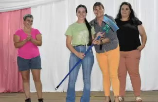 dia de la mujer colonia aurora