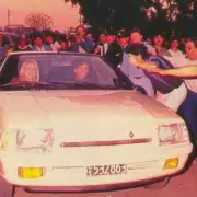 La joya de Maradona vuelve a escena: venden su histórica Renault Fuego y piden una fortuna