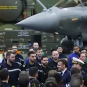 Macron afirmó que Francia no participa en la guerra en Medio Oriente
