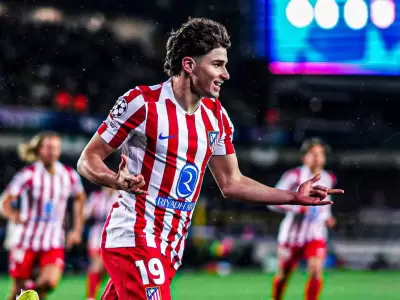 Juli�n �lvarez meti� un doblete en la goleada frente al Tottenham