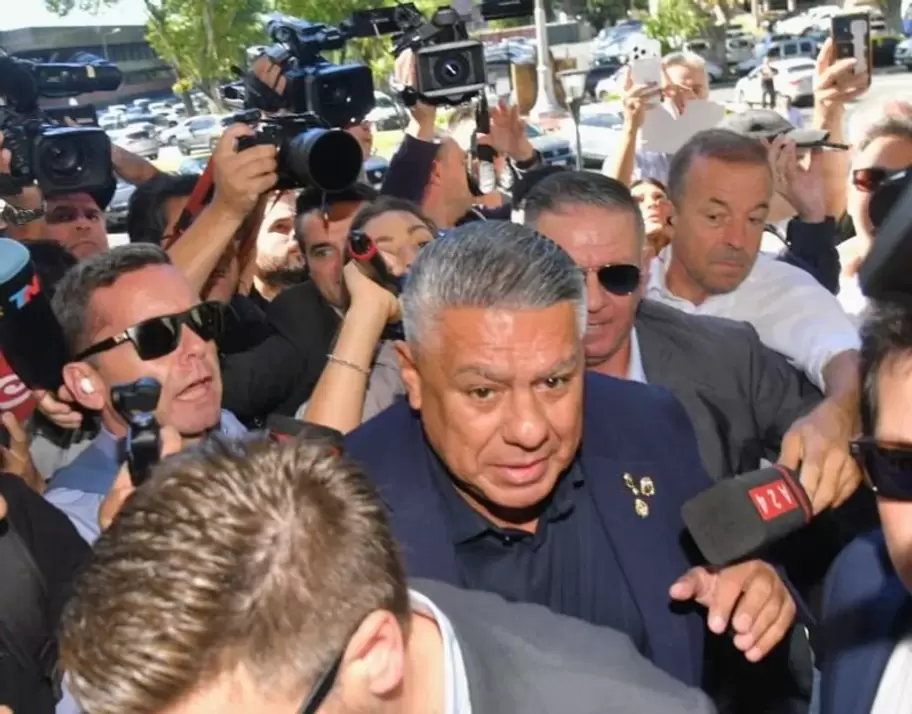 Chiqui Tapia llegando a Tribunales