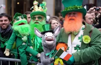 Qui�n fue San Patricio, por qu� el mundo se ti�e de verde y se toma cerveza cada 17 de marzo