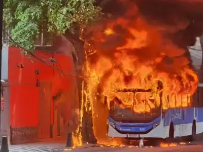 colectivo incendiado rio de janeiro