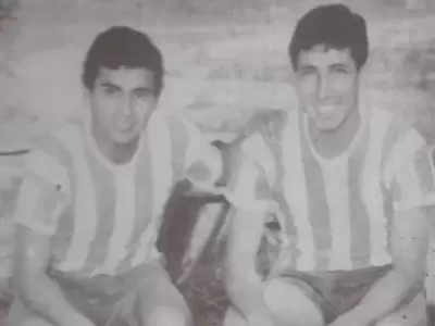 Ernesto "Ranga" Rojas (a la izquierda de la foto, junto a "Gallo" C�ceres)