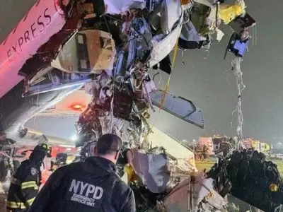 Tragedia en Nueva York: Dos muertos y 41 heridos tras choque de un avi�n con un cami�n de bomberos