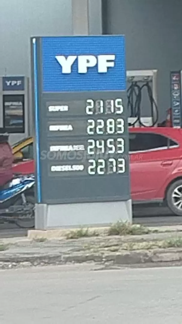 Casi a diario se producen aumentos del combustible