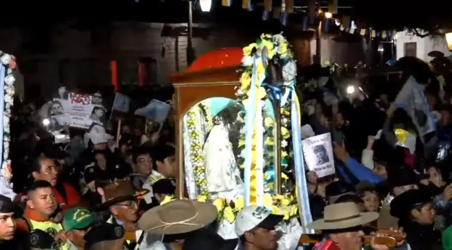 Ingreso de la Virgen de Copacabana de Punta Corral