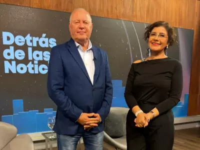 detr�s de las noticias 30 de marzo