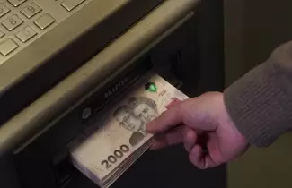 dinero cajero