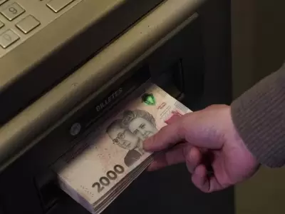 dinero cajero