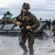 Estados Unidos despliega 3.500 marines en Medio Oriente y crece la tensión con Irán