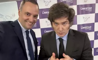 milei y adorni