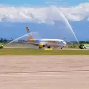 Flybondi acuerda suspensiones rotativas y busca evitar una crisis mayor mientras opera con solo tres aviones