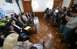 Conferencia de Jaldo, tras la tragedia por el temporal en Tucum�n