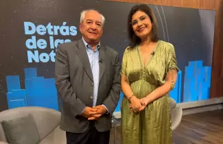 detr�s de las noticias 6 de abril