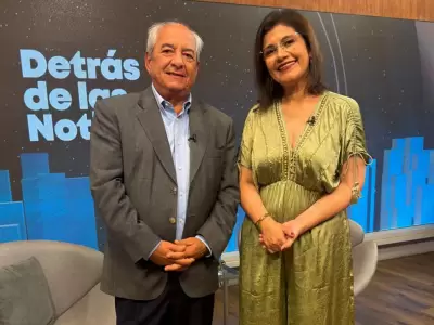 detr�s de las noticias 6 de abril