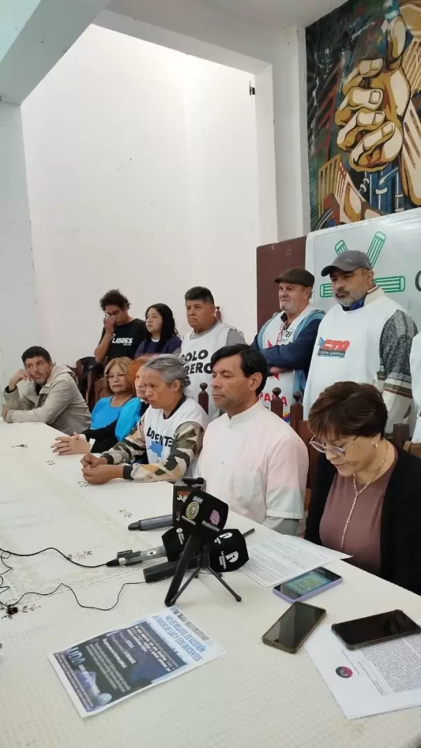 conferencia de prensa gremios