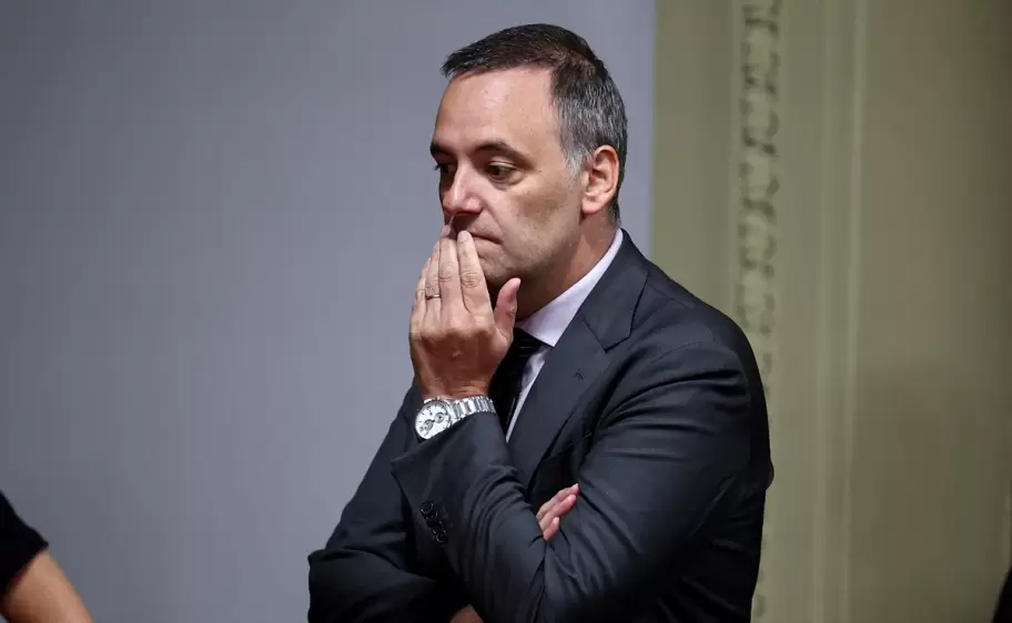 manuel adorni