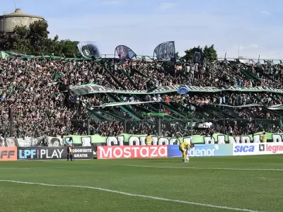 hinchada de Nueva Chicago