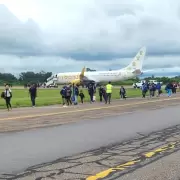 Alerta en el aeropuerto de Jujuy: evacuaron un avi�n por una amenaza de bomba