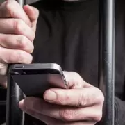 El Gobierno Nacional autorizó bloquear celulares en todas las cárceles federales