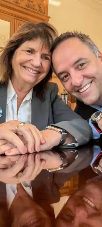 Patricia Bullrich y Manuel Adorni