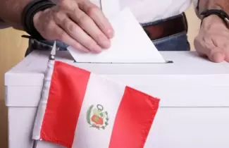 urna elecciones de per�