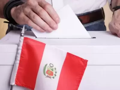 urna elecciones de per�