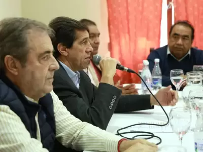 El gobernador Sadir encabez� un encuentro de gesti�n con jefes comunales de Quebrada y Puna