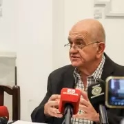 Siufi explicó el decreto de recorte de gastos y garantizó que no habrá despidos en la administración pública