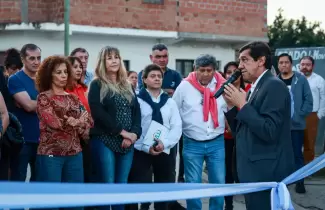 Sadir particip� de la inauguraci�n de obras de pavimentaci�n en Alto Comedero