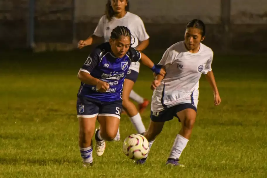 Malvinas - Talleres femenino