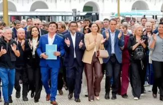 Dante Velzquez en la marcha federal