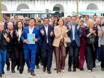 Dante Velzquez en la marcha federal
